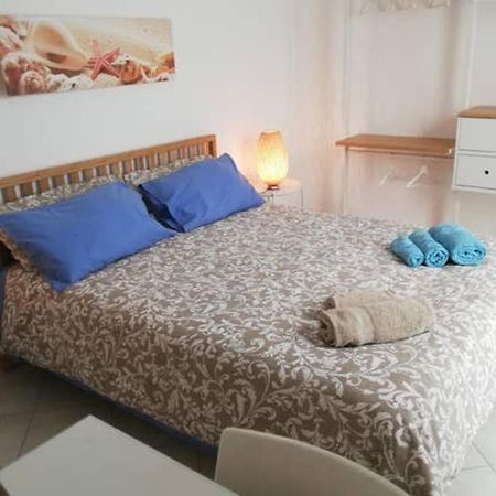Casa A 100Mt Mare Apartment Pozzallo Ngoại thất bức ảnh