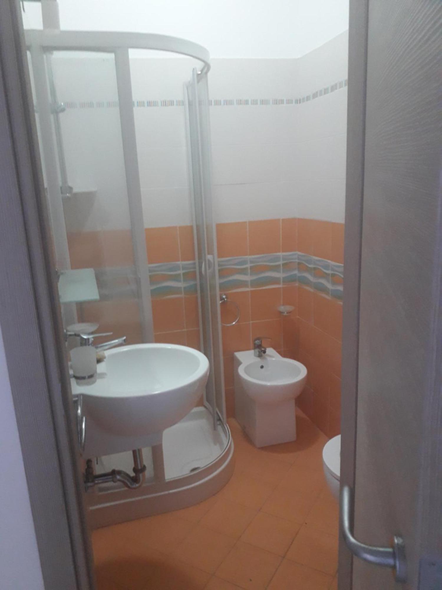 Casa A 100Mt Mare Apartment Pozzallo Phòng bức ảnh